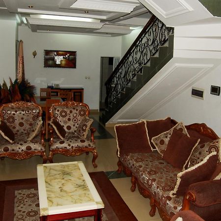 Hotel Residence Jeanne D'Arc โกโตนู ภายนอก รูปภาพ