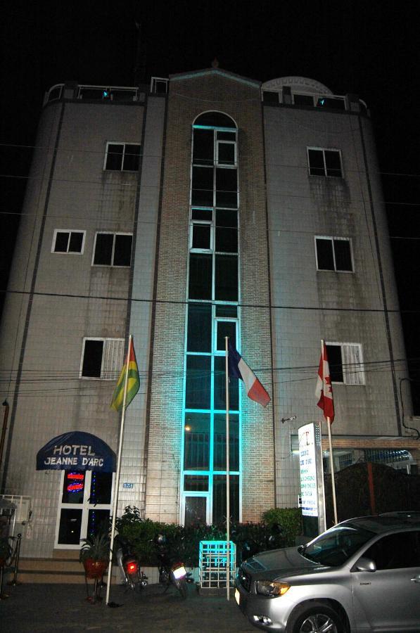 Hotel Residence Jeanne D'Arc โกโตนู ภายนอก รูปภาพ